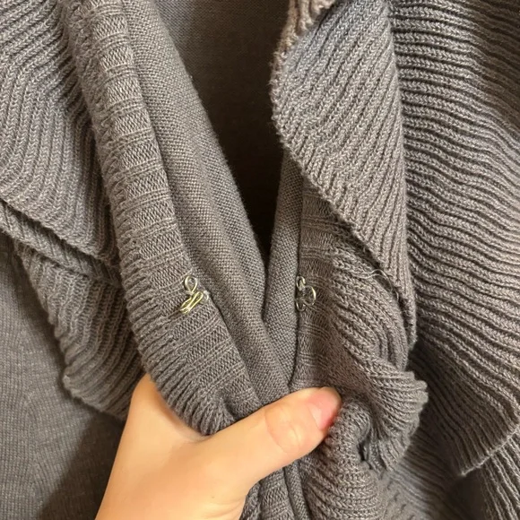 Dressbarn Gray Ruffle Vest Size Medium, Cotton Blend - Picture 7 of 12